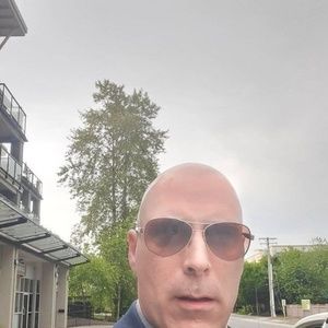 Meet your Posher, Brad